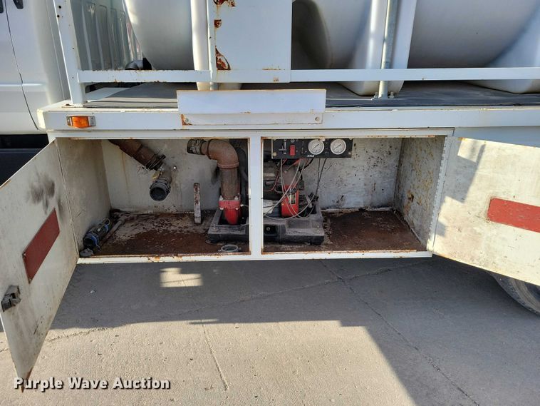 image for item NK9999 1992 Chevrolet  Kodiak water truck