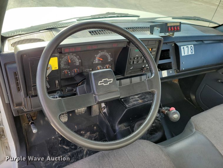 image for item NK9999 1992 Chevrolet  Kodiak water truck