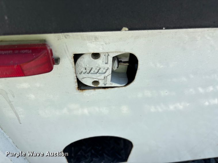 image for item YA2156 2006 Ford F650 Super Duty flatbed truck