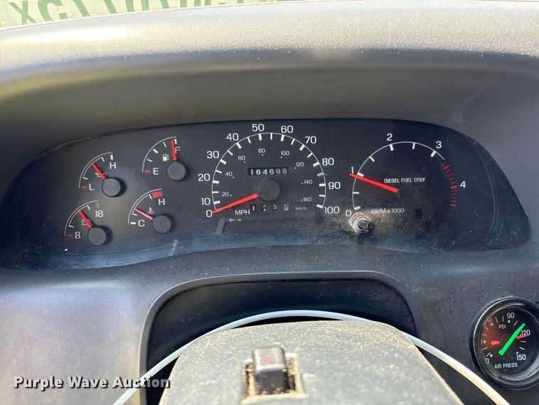 image for item YA2156 2006 Ford F650 Super Duty flatbed truck