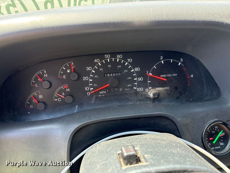 image for item YA2156 2006 Ford F650 Super Duty flatbed truck