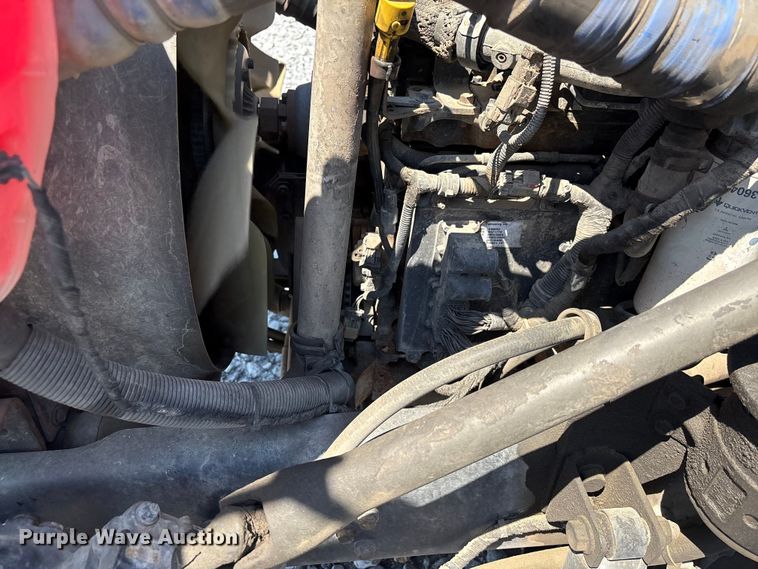 image for item YA2156 2006 Ford F650 Super Duty flatbed truck