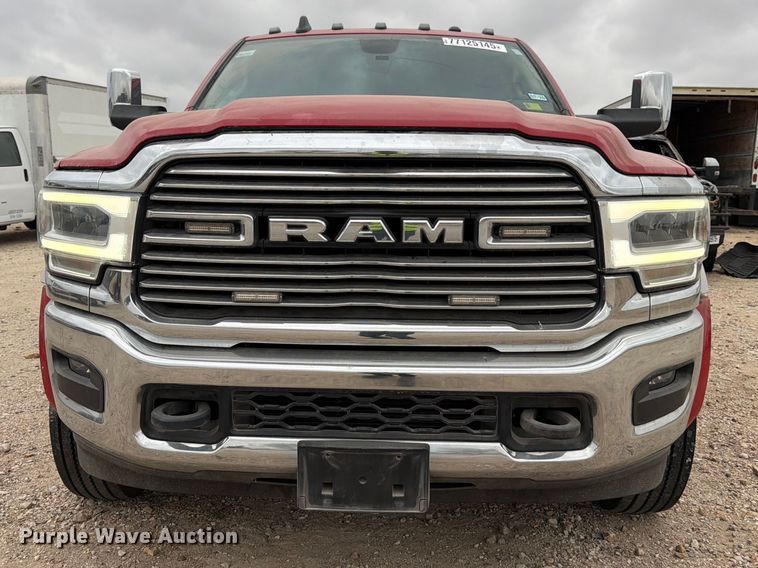 image for item YA2466 2021 RAM 5500 Crew Cab tow truck