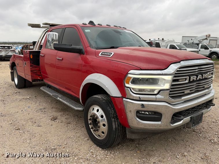 image for item YA2466 2021 RAM 5500 Crew Cab tow truck