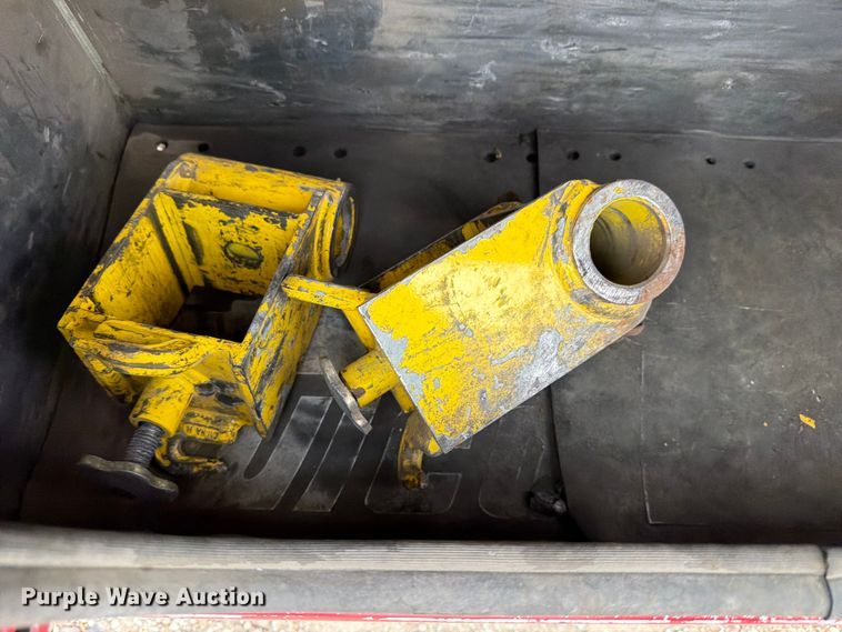 image for item YA2466 2021 RAM 5500 Crew Cab tow truck