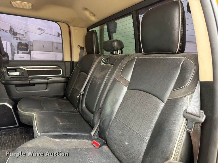 image for item YA2466 2021 RAM 5500 Crew Cab tow truck