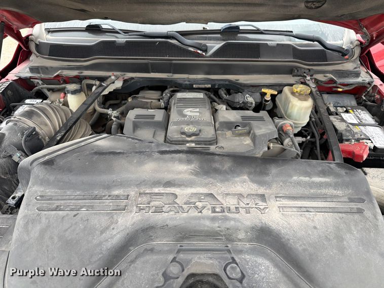 image for item YA2466 2021 RAM 5500 Crew Cab tow truck