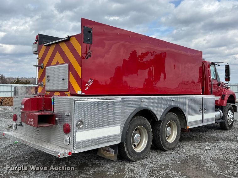 image for item YA2648 2015 International 7400 tanker fire truck