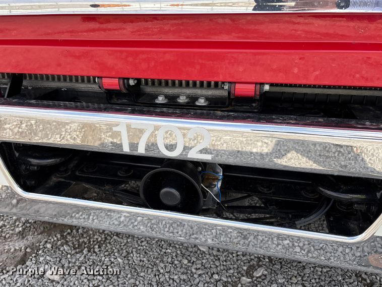 image for item YA2648 2015 International 7400 tanker fire truck