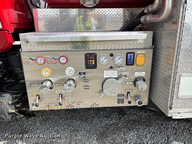 image for item YA2648 2015 International 7400 tanker fire truck