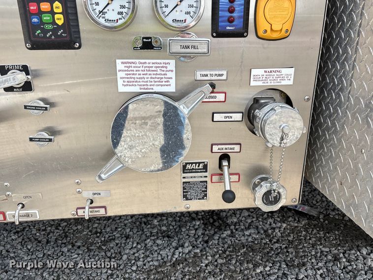 image for item YA2648 2015 International 7400 tanker fire truck