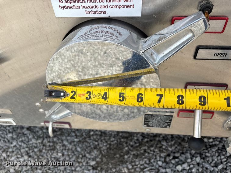 image for item YA2648 2015 International 7400 tanker fire truck