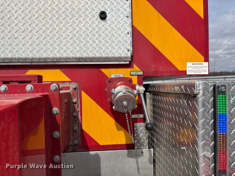 image for item YA2648 2015 International 7400 tanker fire truck