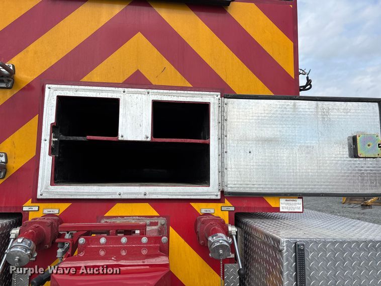 image for item YA2648 2015 International 7400 tanker fire truck