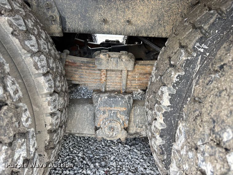 image for item YA2648 2015 International 7400 tanker fire truck