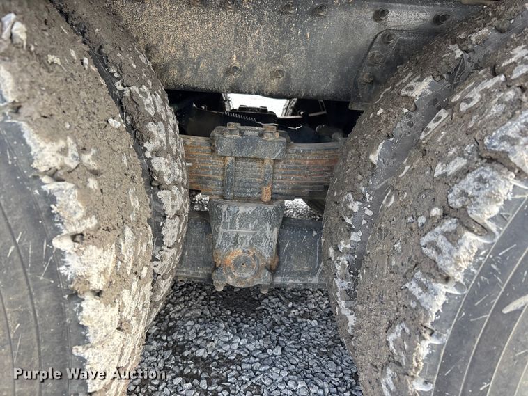 image for item YA2648 2015 International 7400 tanker fire truck