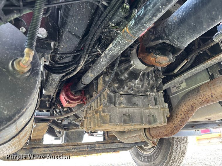 image for item YA2648 2015 International 7400 tanker fire truck