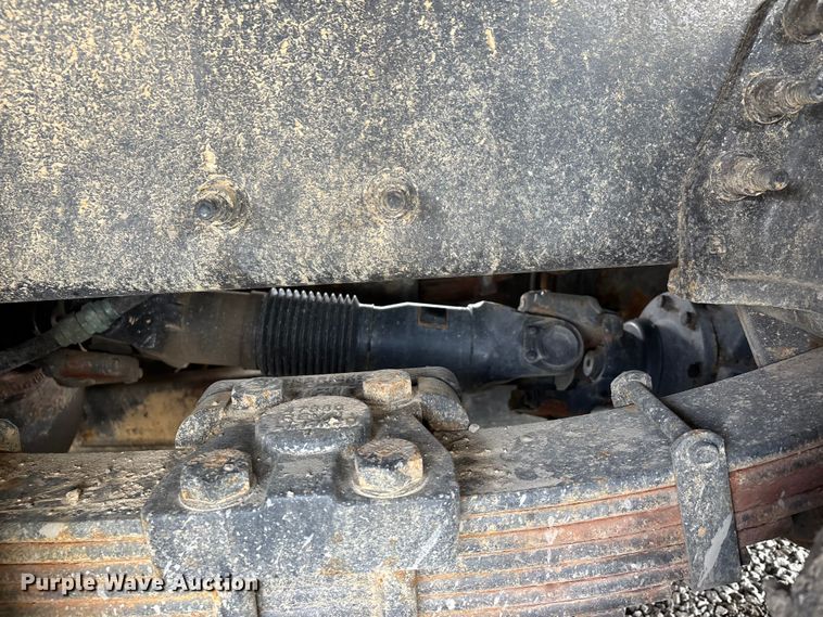 image for item YA2648 2015 International 7400 tanker fire truck