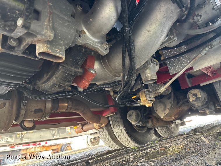 image for item YA2648 2015 International 7400 tanker fire truck