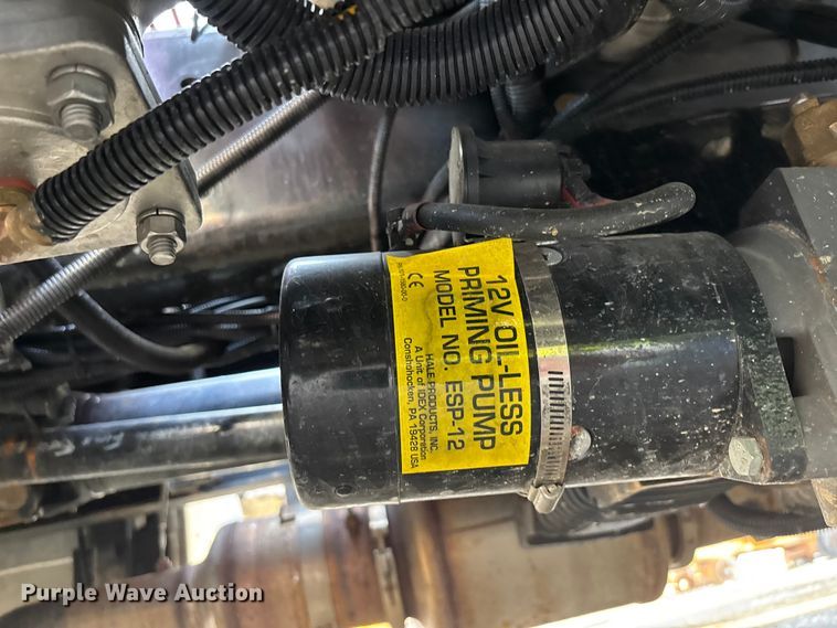 image for item YA2648 2015 International 7400 tanker fire truck