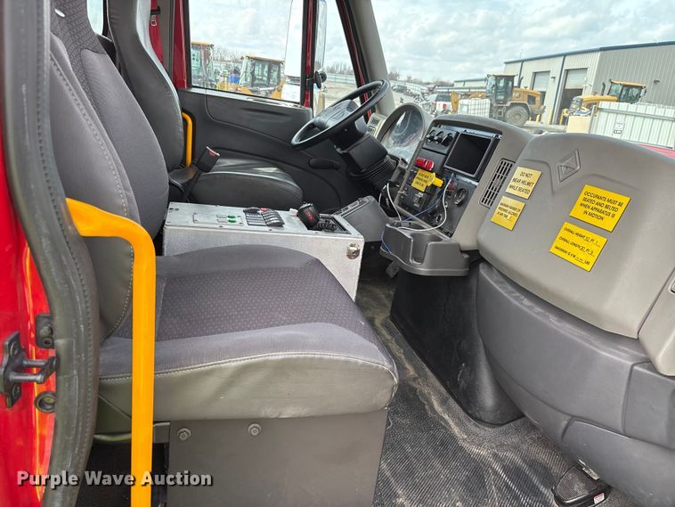 image for item YA2648 2015 International 7400 tanker fire truck