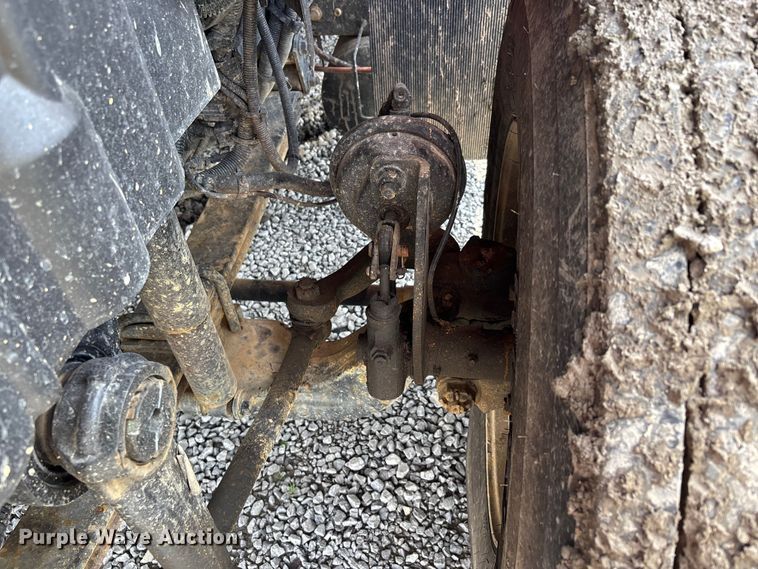 image for item YA2648 2015 International 7400 tanker fire truck