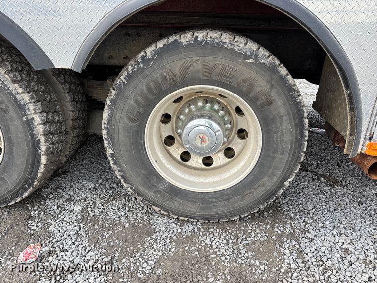 image for item YA2648 2015 International 7400 tanker fire truck