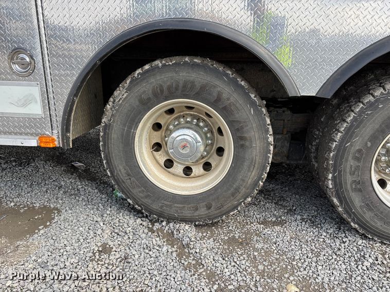 image for item YA2648 2015 International 7400 tanker fire truck