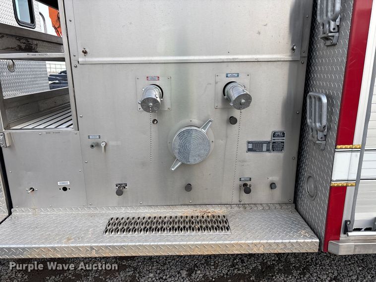 image for item YA2649 1992 Spartan Gladiator pumper fire truck