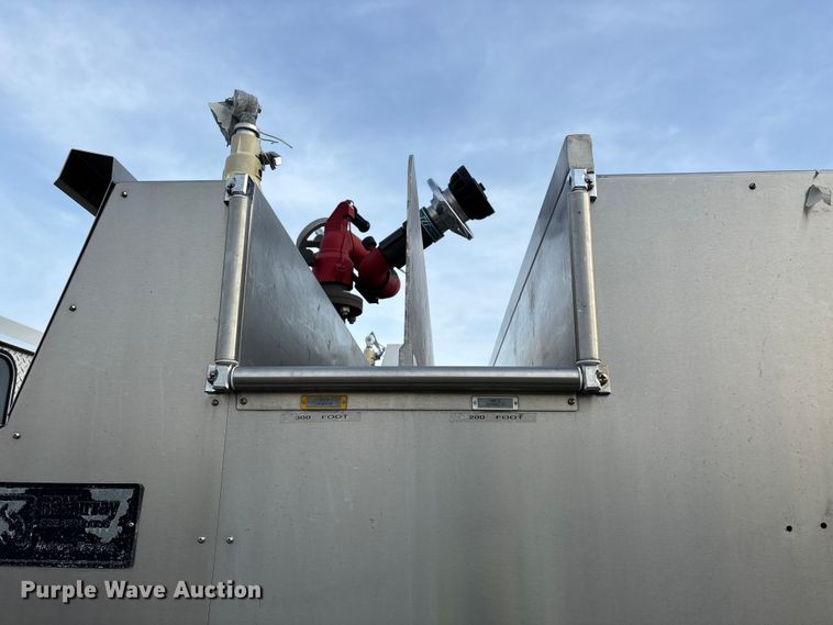 image for item YA2649 1992 Spartan Gladiator pumper fire truck