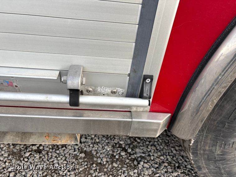 image for item YA2649 1992 Spartan Gladiator pumper fire truck