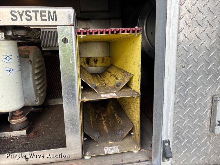 image for item YA2649 1992 Spartan Gladiator pumper fire truck