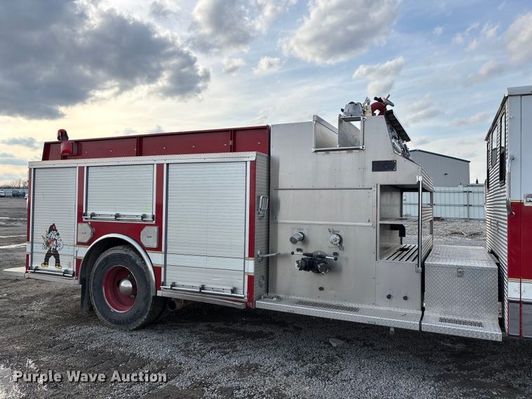 image for item YA2649 1992 Spartan Gladiator pumper fire truck