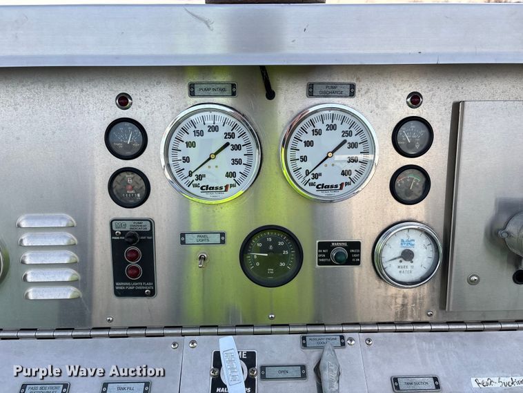 image for item YA2649 1992 Spartan Gladiator pumper fire truck