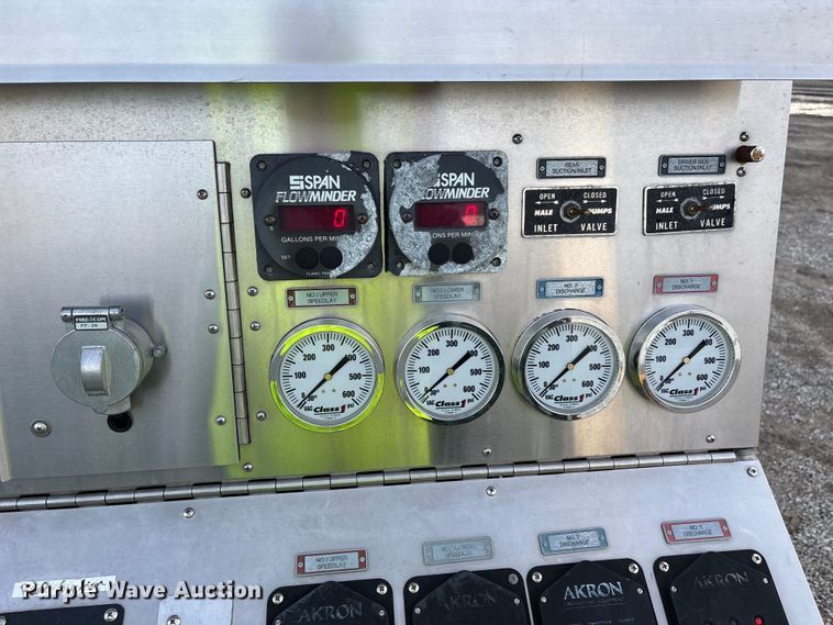 image for item YA2649 1992 Spartan Gladiator pumper fire truck