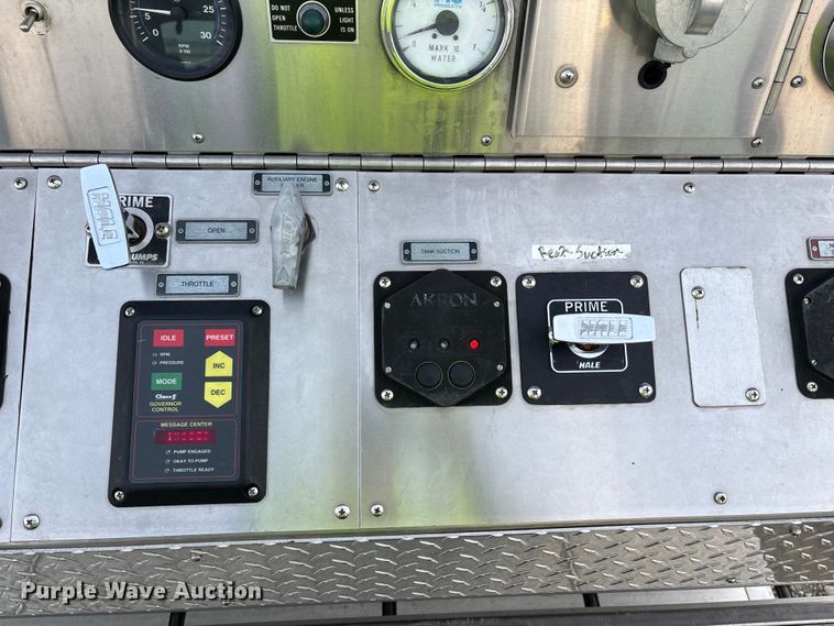 image for item YA2649 1992 Spartan Gladiator pumper fire truck