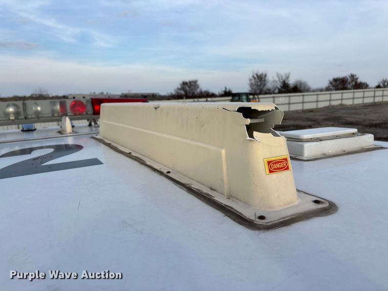 image for item YA2649 1992 Spartan Gladiator pumper fire truck