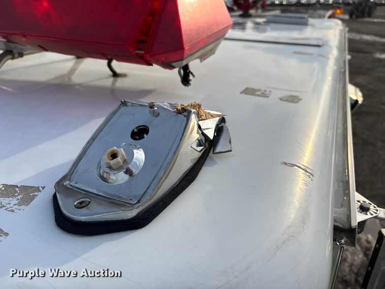 image for item YA2649 1992 Spartan Gladiator pumper fire truck