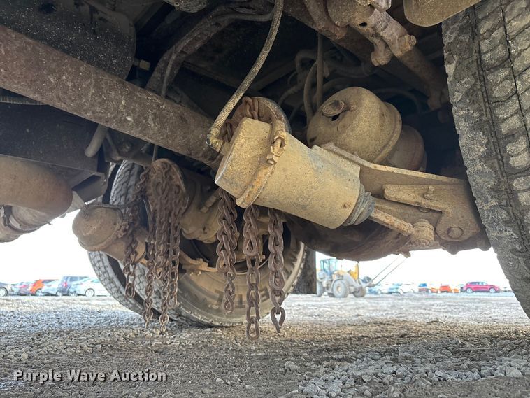 image for item YA2649 1992 Spartan Gladiator pumper fire truck