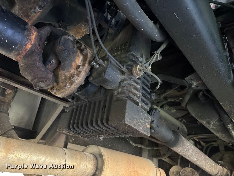 image for item YA2649 1992 Spartan Gladiator pumper fire truck