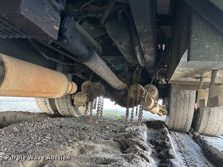 image for item YA2649 1992 Spartan Gladiator pumper fire truck