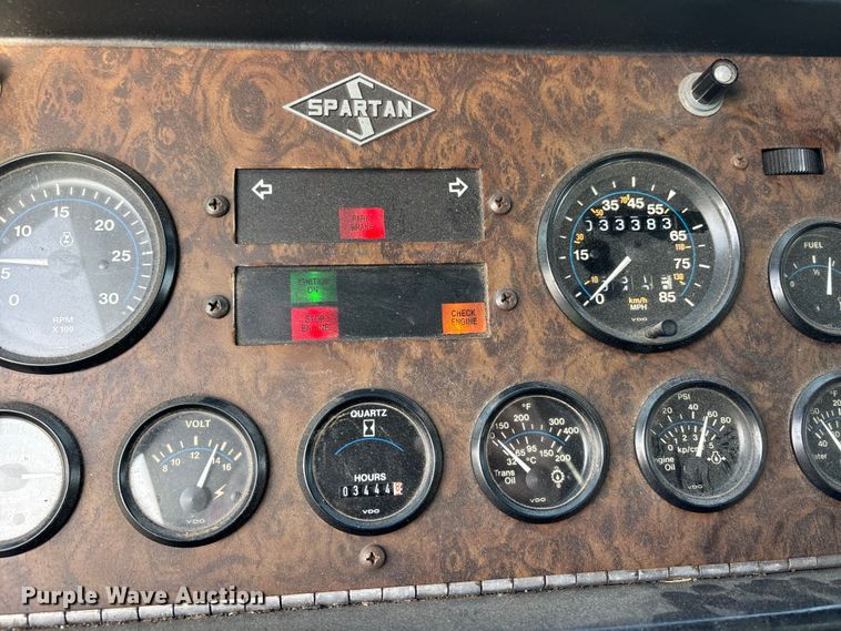 image for item YA2649 1992 Spartan Gladiator pumper fire truck