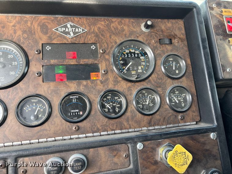 image for item YA2649 1992 Spartan Gladiator pumper fire truck