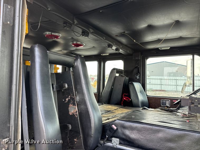 image for item YA2649 1992 Spartan Gladiator pumper fire truck