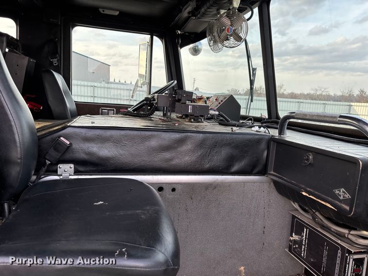 image for item YA2649 1992 Spartan Gladiator pumper fire truck