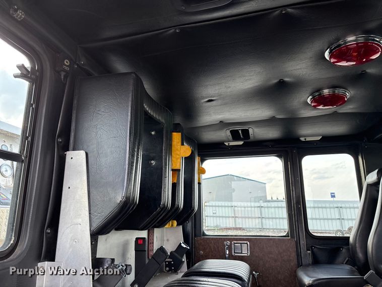 image for item YA2649 1992 Spartan Gladiator pumper fire truck