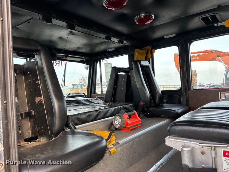 image for item YA2649 1992 Spartan Gladiator pumper fire truck