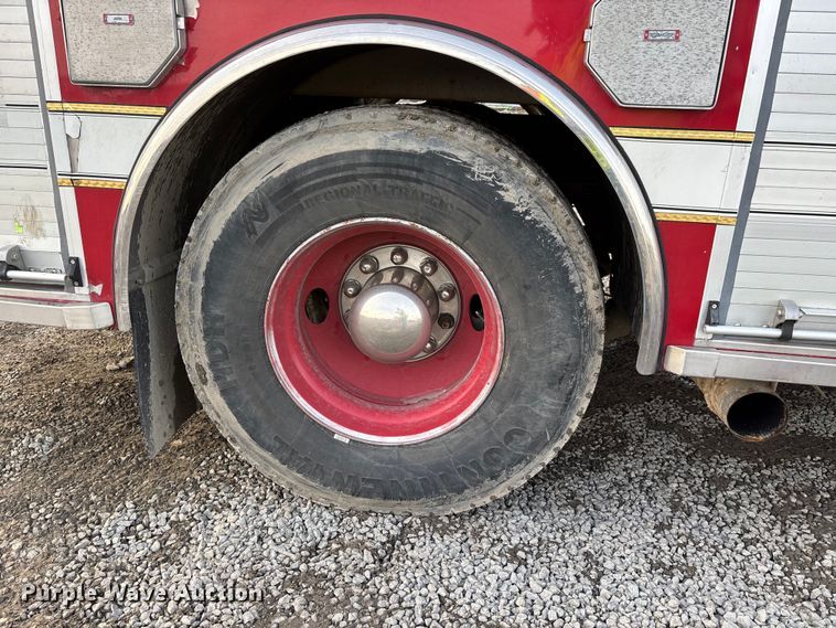 image for item YA2649 1992 Spartan Gladiator pumper fire truck