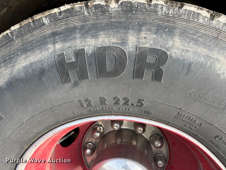 image for item YA2649 1992 Spartan Gladiator pumper fire truck