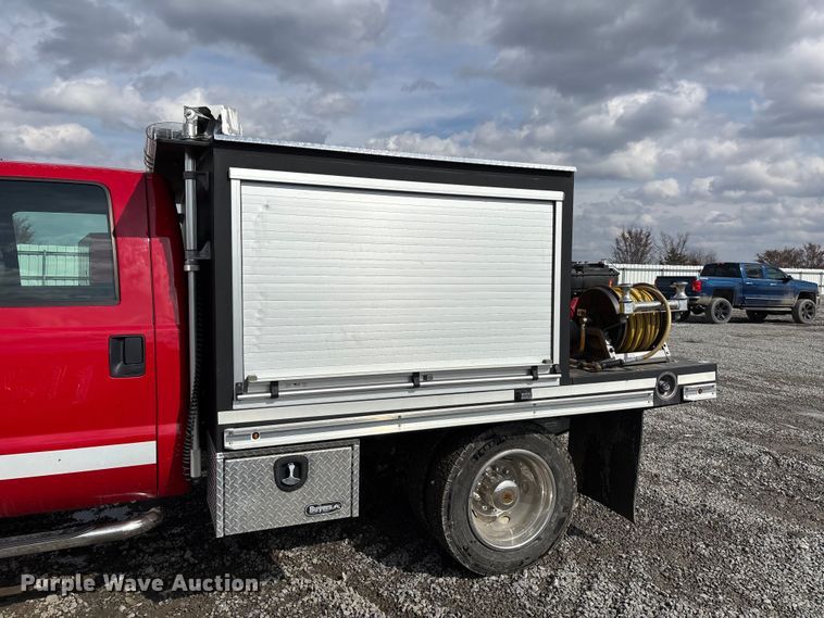 image for item YA2650 2012 Ford F550 Super Duty Crew Cab rescue vehicle